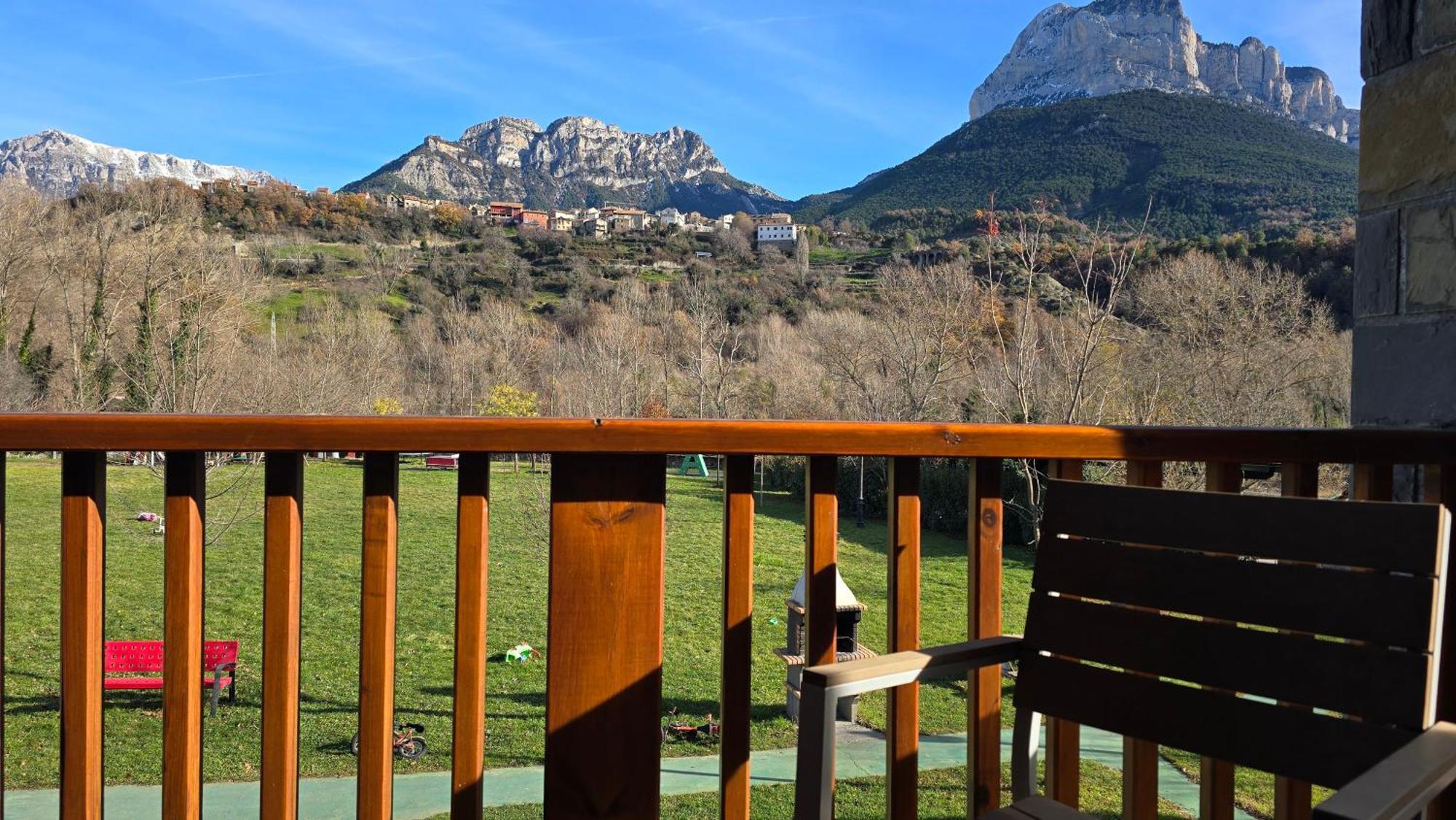 Casas La Ribera Ordesa Guest House Escalona  Bagian luar foto