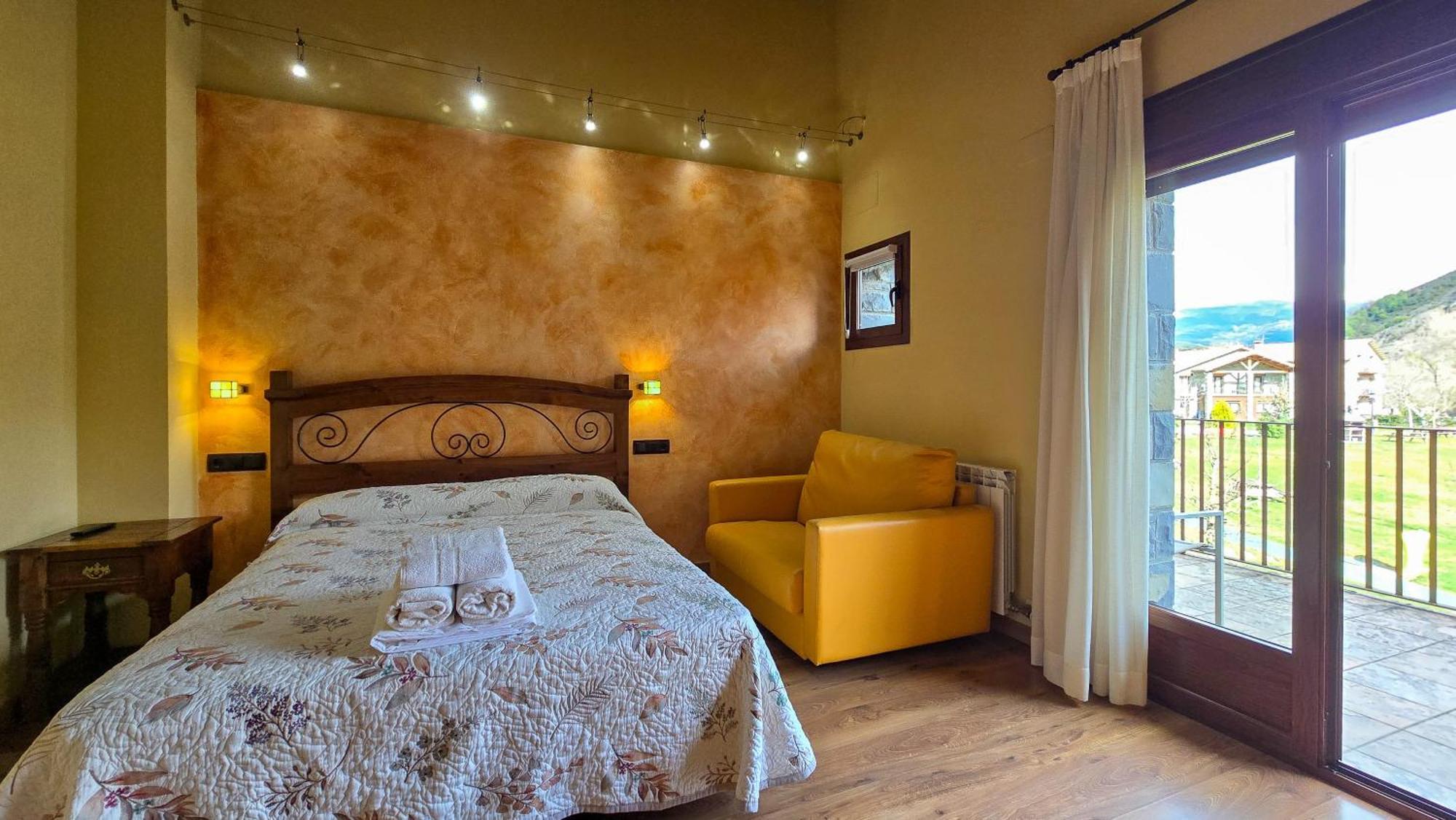 Casas La Ribera Ordesa Guest House Escalona  Bagian luar foto